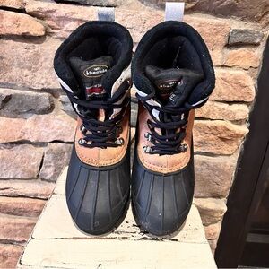 Tamarack winter boots, thermallite Boots leather uppers kid, size 7‎